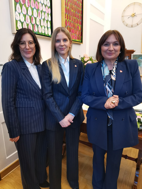 w gabinecie wicemarszałkini